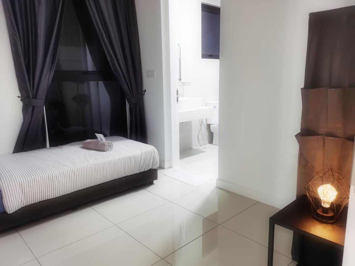 Le Pavillion Puchong By Widebed Upto 6Pax Apartment Kuala Lumpur Ngoại thất bức ảnh