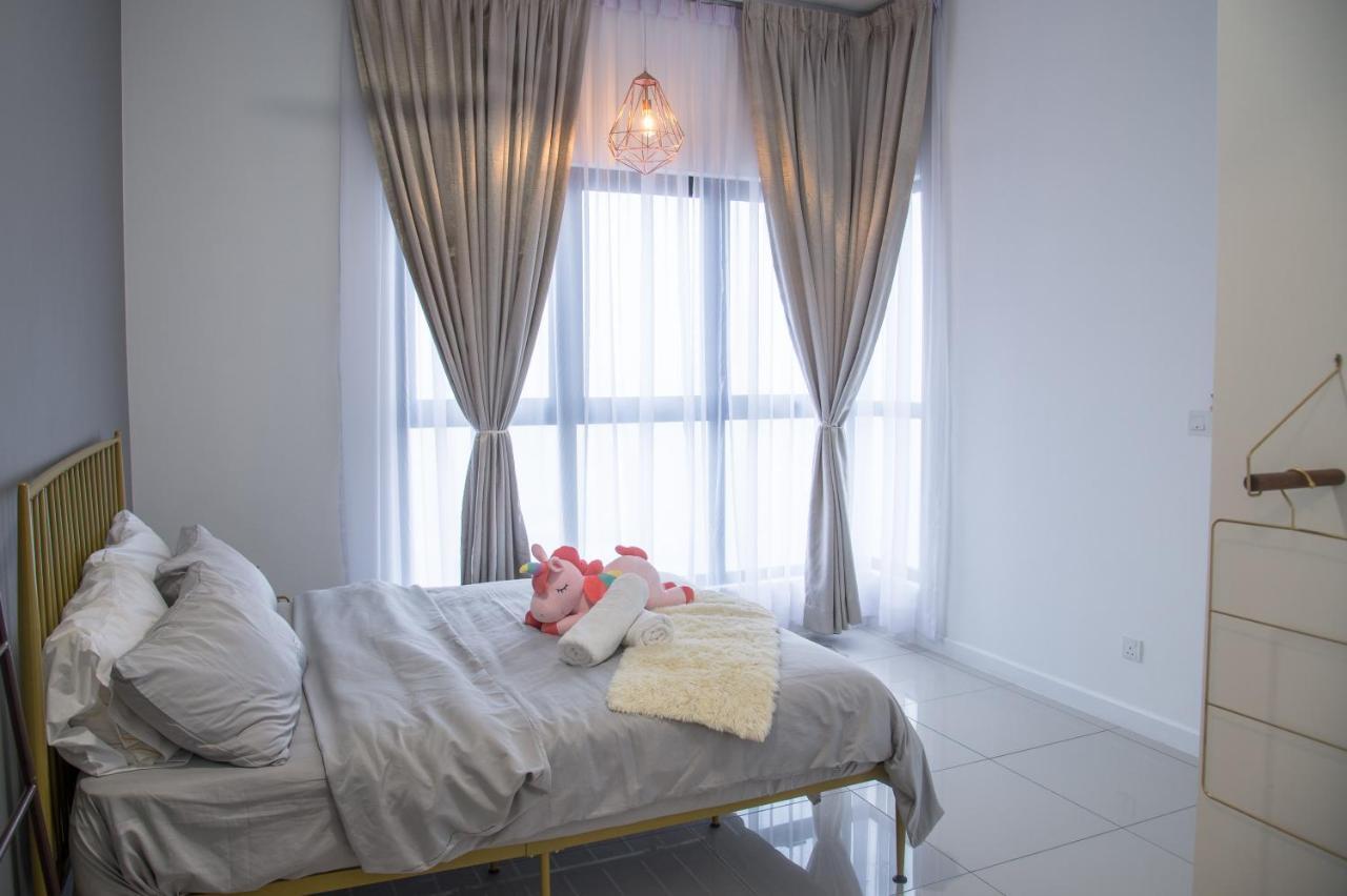 Le Pavillion Puchong By Widebed Upto 6Pax Apartment Kuala Lumpur Ngoại thất bức ảnh